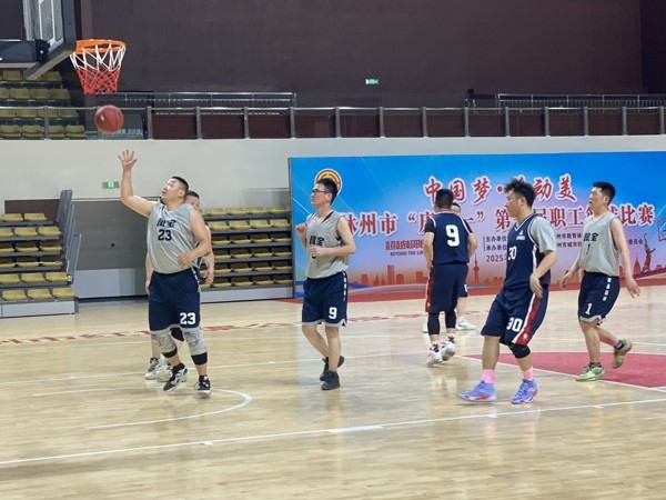 2UP.IO(中国)篮球队在林州市篮球比赛中获奖